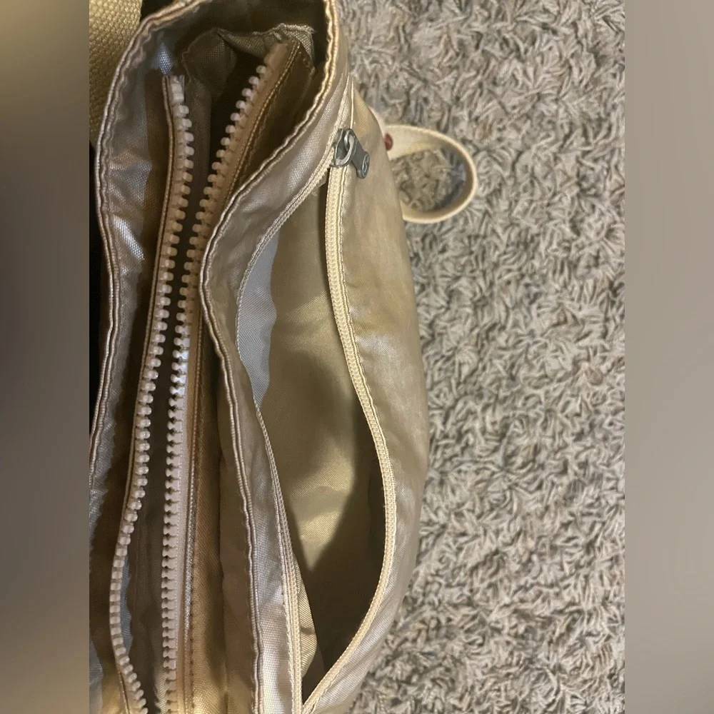 Kipling Gold Bag - Picture 3 of 6